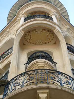 Magnifique Balcon Art Nouveau